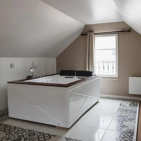Duplex Ideal Pour Escapade - Jacuzzi & Sauna Saint-Quentin